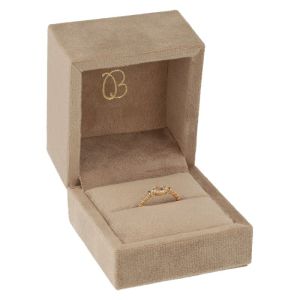 Estuche para anillo 61x66x55 mm color arena VT-1-P-AR