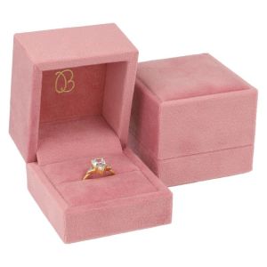 Ring box, pink 61 x 66 x 55 mm VT-1-P-RS