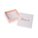 Caja de cartón blanca y rosa para colgante o conjunto de joyería, bisutería y joyas 87x87x38 Mm SA-81-RS