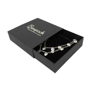 Schwarze Schachtel aus Karton für Halsketten oder Schmucksets 116 x 116 x 33 mm SL-17-N-N