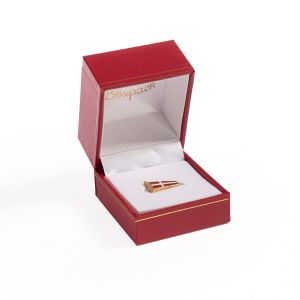 Estuche polipiel rojo para pin 47x53x40 mm. J-06-PI-R