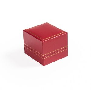 Estuche polipiel rojo para pin 47x53x40 mm. J-06-PI-R