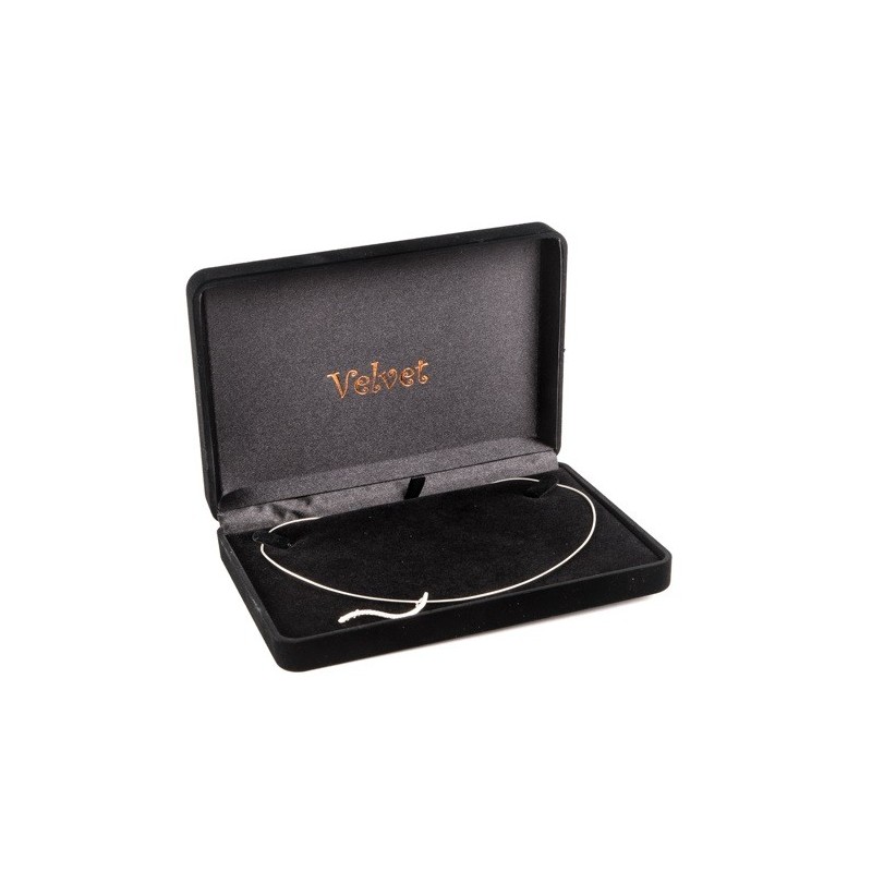 Estuche flocado negro para collar 180x123x33mm. V-5-C