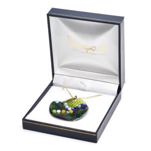 Estuche polipiel azul para colgante 87x91x30 mm. J-09-C-A