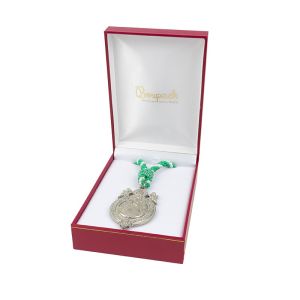 Écrin en simili-cuir rouge pour médaille avec cordon 110 x 155 x 50 mm J-15-MC-R