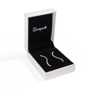 Estuche polipiel blanco para pendientes 59x79x24 mm. FR-3-P-N