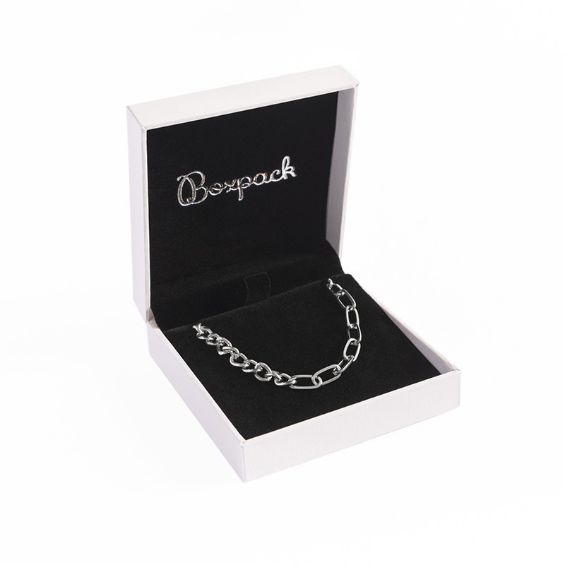 Estuche polipiel blanco para colgante 87x91x30 mm. FR-4-C-N