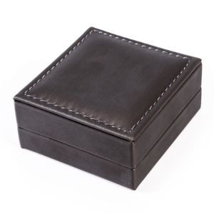 Estuche para pendientes forrado en polipiel gris 64x68x32 mm S-50-P