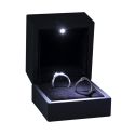 Estuche con led para alianzas negro 60x65x50 mm LE-15-A