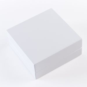 Estojo para pendente em madeira, branco 90 x 90 x 36 mm CU-4-B