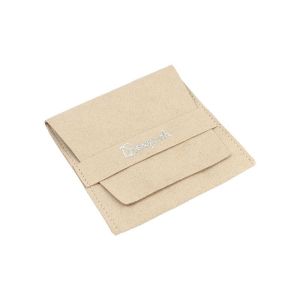 Pochette en microfibre avec coussinet pour boucles d’oreilles, fermeture à rabat et patte, sable