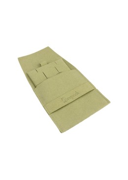 Bolsa más taco de microfibra caqui para pendientes con cierre de solapa y cinturón para joyería y bisutería.