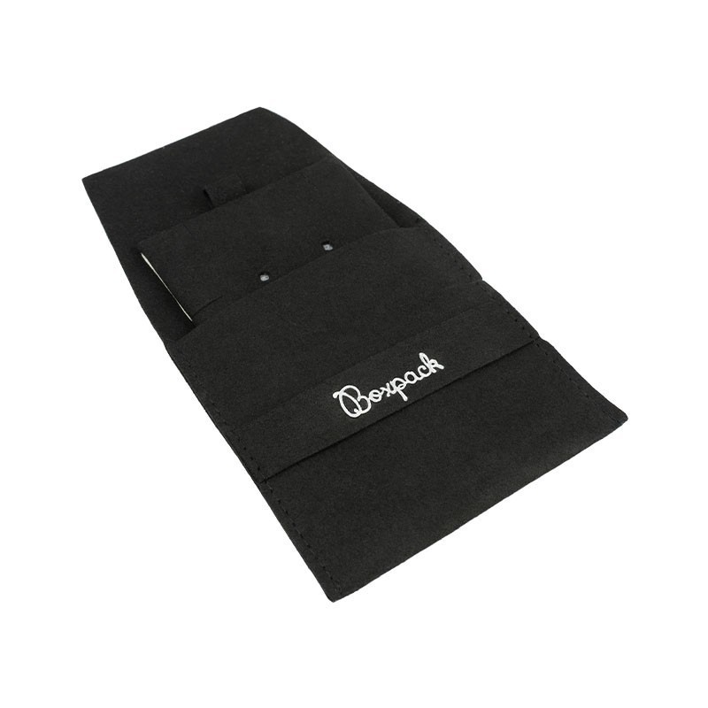 Bolsa más taco de microfibra negro para pendientes con cierre de solapa y cinturón para joyería y bisutería.