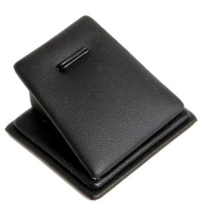 Leatherette pendant display, black DP-4-N