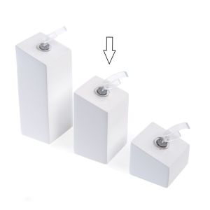 Weißes Ring-Display aus lackiertem Holz ML-2-B