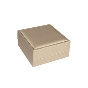 ESTUCHE PARA COLGANTE COLOR CHAMPAGNE 90x90x44 Mm. MT-5-C