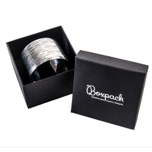 Caja de cartón brazalete 90x90x58 mm color negro ep-89
