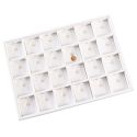 Bandeja expositora blanca de polipiel para joyería, bisutería y joyas BJ-24CG-B