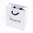 Bolsa de papel mate blanca asa negra para joyería bisutería y relojería 120x150x65 mm B-M-B-N