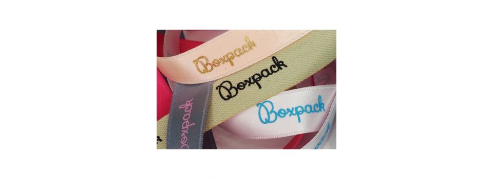 Personalisierte Bänder für Schmuck im Großhandel | Boxpack